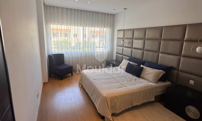 Appartement à Louer: 3 Chambres à Aïn Diab, Casablanca