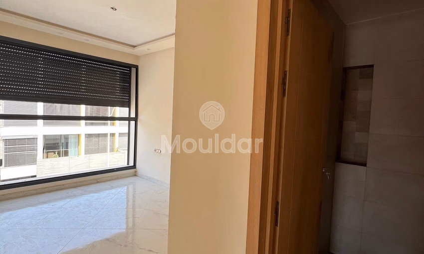 شقة للبيع في أكادير: 76 م²، غرفتان نوم