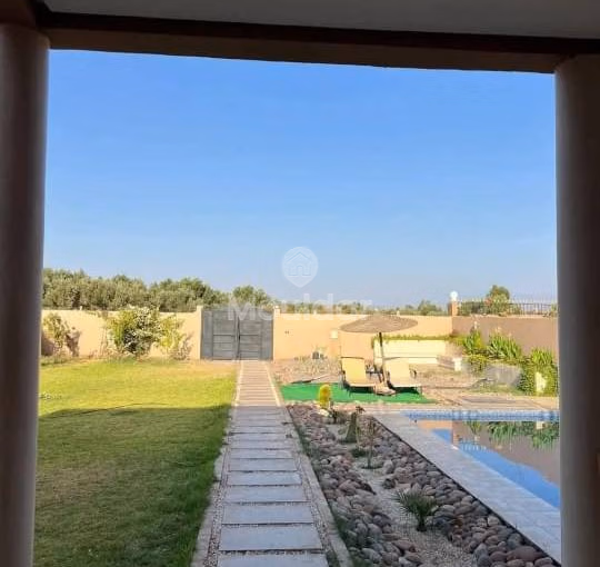 Escapada Elegante: Villa de Vacaciones en Marrakech con 3 Habitaciones Escapada Elegante: Villa de Vacaciones en Marrakech con 3 Habitaciones