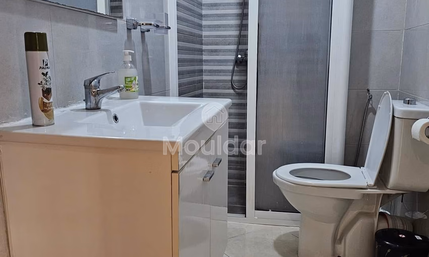 شقة 3 غرف نوم للبيع في مركز القنيطرة شقة 3 غرف نوم للبيع في مركز القنيطرة