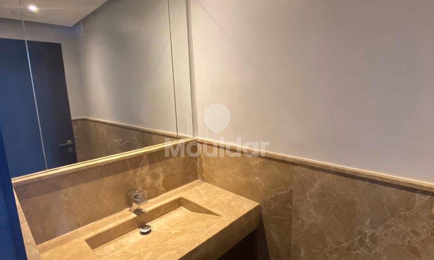 Apartamento excepcional en alquiler en Dar Bouazza - 163 m²