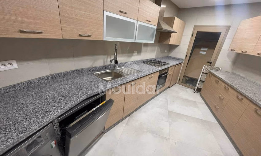 Spacious Apartment for Rent in Casablanca – 250m² of Comfort Spacious Apartment for Rent in Casablanca – 250m² of Comfort