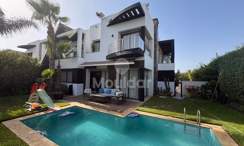 Villa for Sale in Bouskoura: 450 m² of Luxury