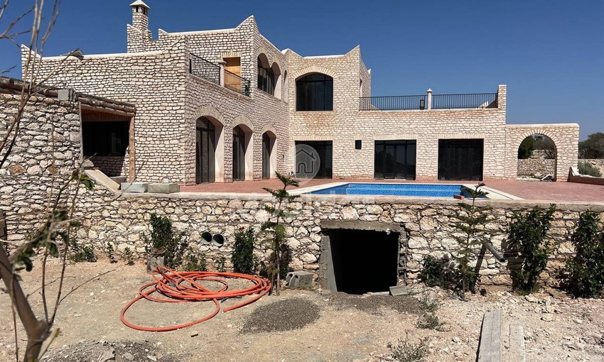 Villa d'Exception à Essaouira : Luxe et Espace Invincibles - view 11