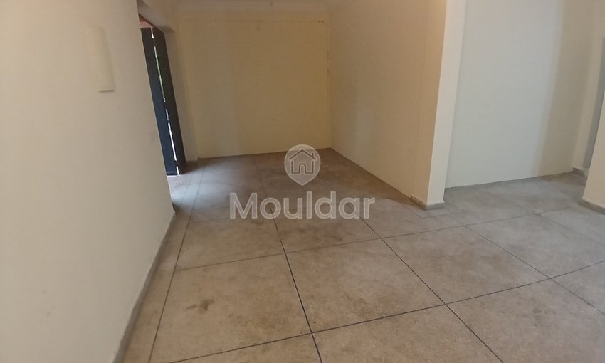 Affitto Commerciale a Marrakech: 65m² in Hay Izdihar - view 2