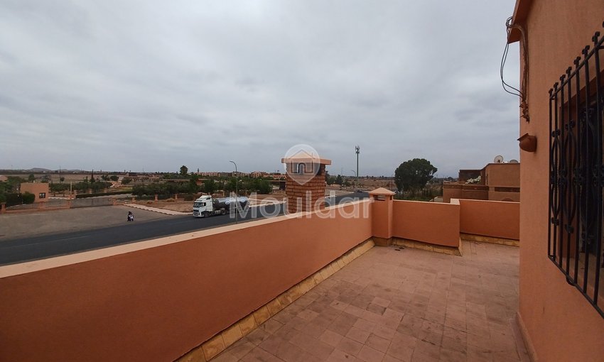 Villa Spacieuse à Marrakech : 4 Chambres, 240m² à Saisir - view 14