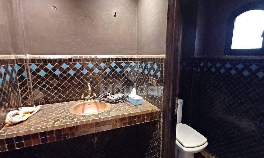 Villa Spacieuse à Marrakech : 4 Chambres, 240m² à Saisir - view 22