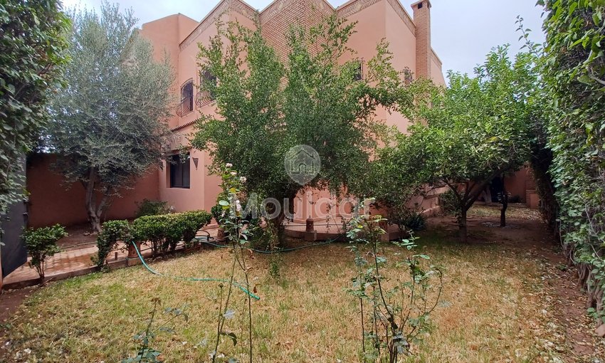 Villa Spacieuse à Marrakech : 4 Chambres, 240m² à Saisir - view 16