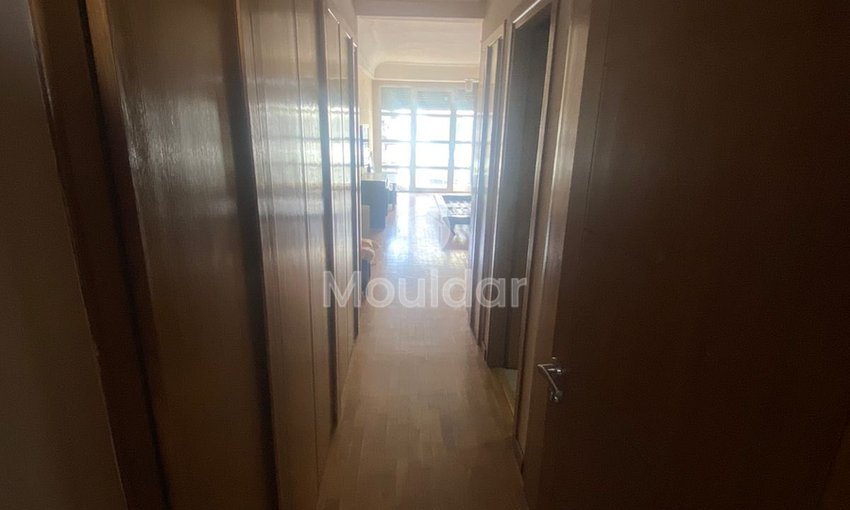 Kiralık: Üç Yatak Odalı Geniş Daire Triangle d’Or - view 3