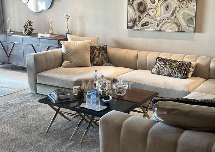 شقة للايجار: 160م² في قلب عين دياب