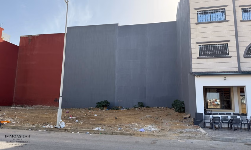 أرض لبناء منزل حضري في أصيلة