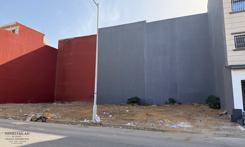 أرض لبناء منزل حضري في أصيلة