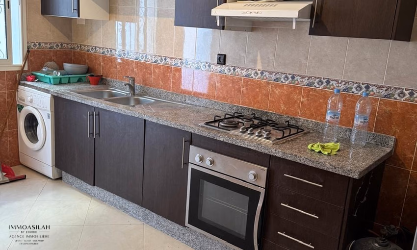 شقة للبيع على كورنيش أصيلة