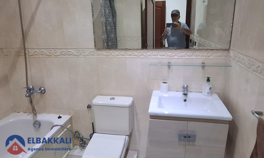 Grand appartement 4 chambres meublé à iberia