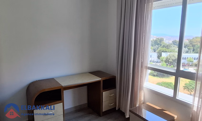 Grand appartement 4 chambres meublé à iberia