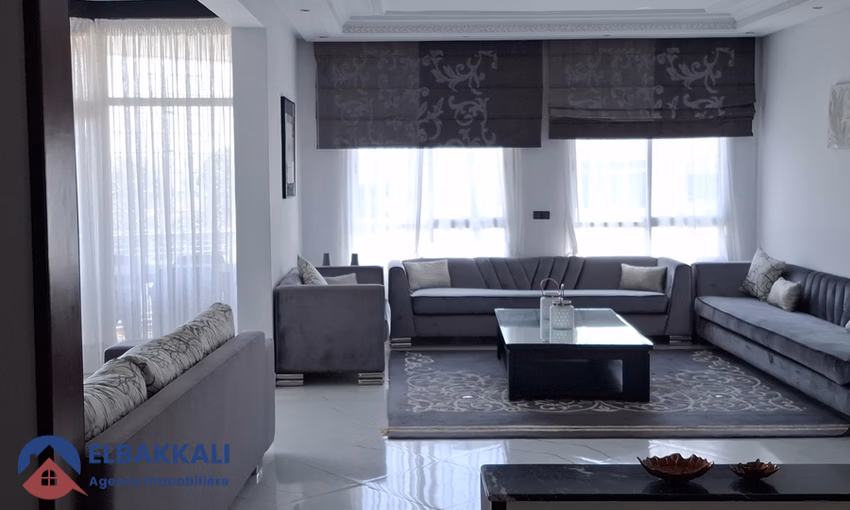 Grand appartement 4 chambres meublé à iberia