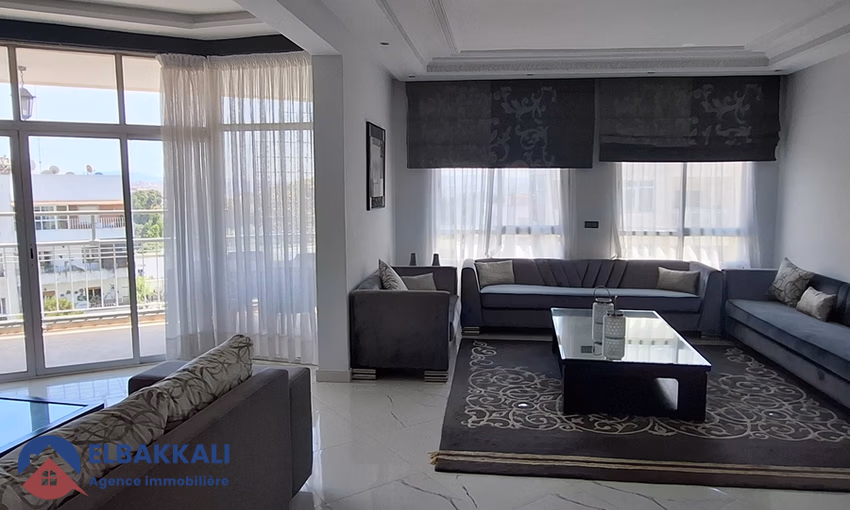 Grand appartement 4 chambres meublé à iberia