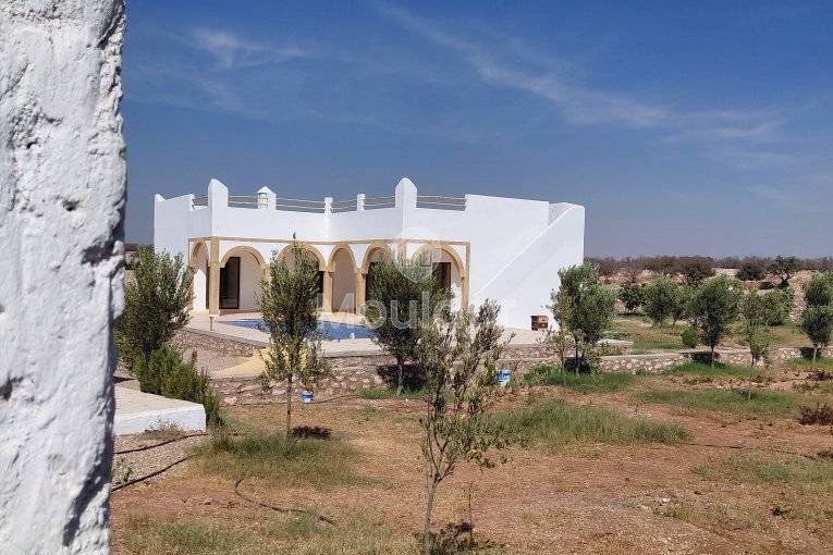 Luxury Villa for Rent: 5 Bedrooms with Garden and Pool - view 11