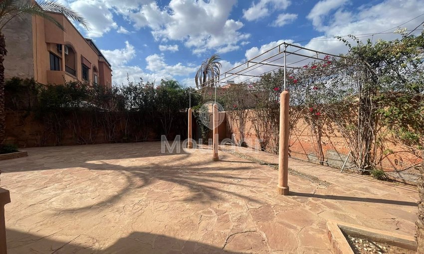 Villa de Luxe à Louer à Marrakech avec Balcon et 5 Chambres - view 18