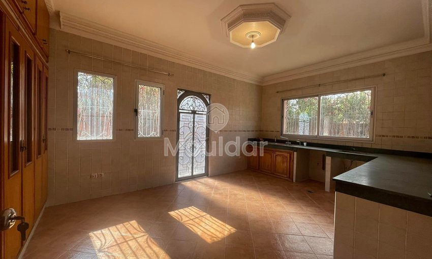 Villa de Luxe à Louer à Marrakech avec Balcon et 5 Chambres - view 22