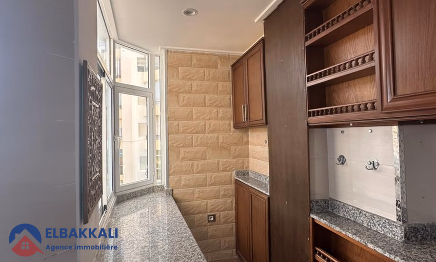 Appartement moderne 3 chambres à louer à Tanger centre ville