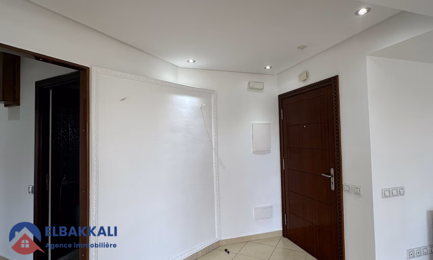 Appartement moderne 3 chambres à louer à Tanger centre ville