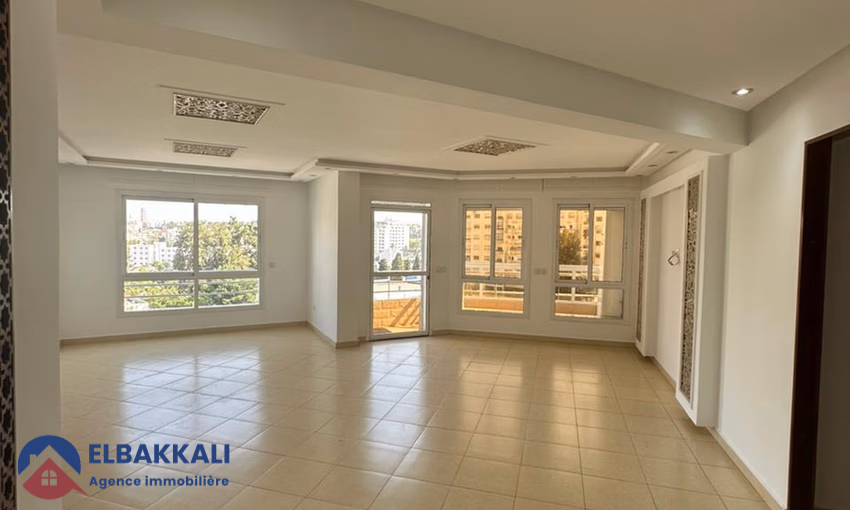 Appartement moderne 3 chambres à louer à Tanger centre ville