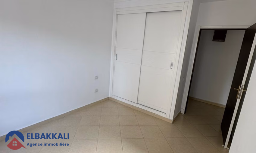 Appartement moderne 3 chambres à louer à Tanger centre ville