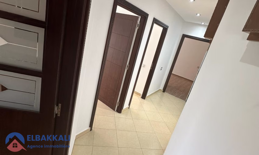 Appartement moderne 3 chambres à louer à Tanger centre ville