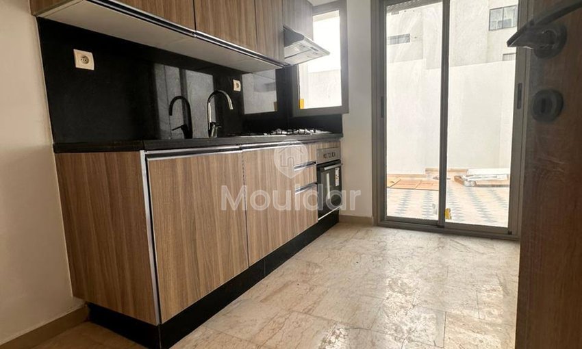 Modern Studio for Rent with Terrace in Val d'Anfa - view 6