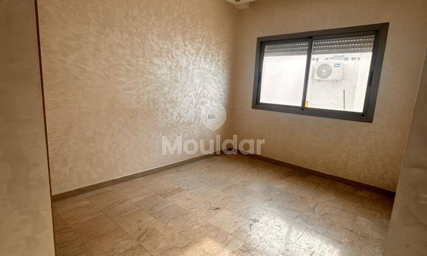 Modern Studio for Rent with Terrace in Val d'Anfa - view 4