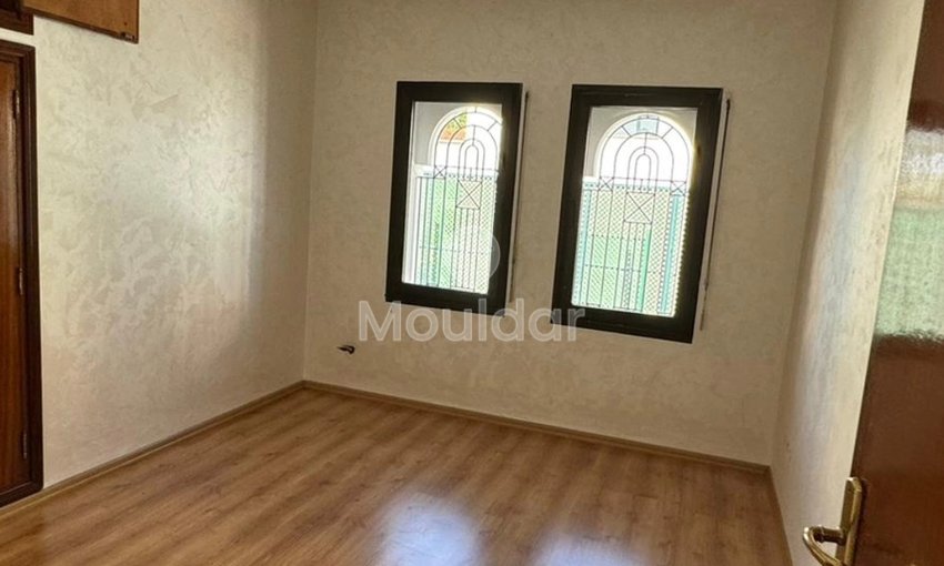 فيلا استثنائية للإيجار في الرباط، حي الرياض مع حديقة - view 6