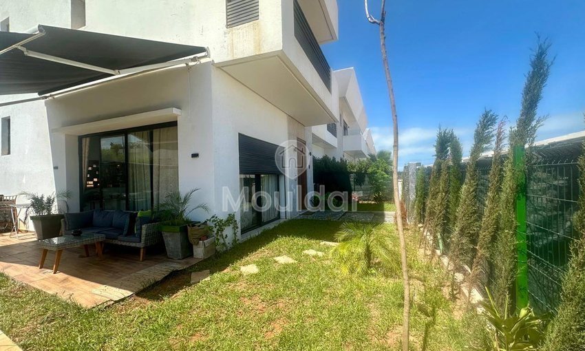 Villa à vendre à Dar Bouazza avec jardin