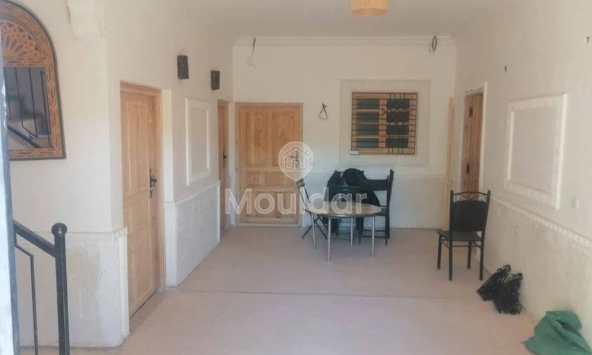 بيت للإيجار: 3 غرف مع حديقة في مراكش - view 2