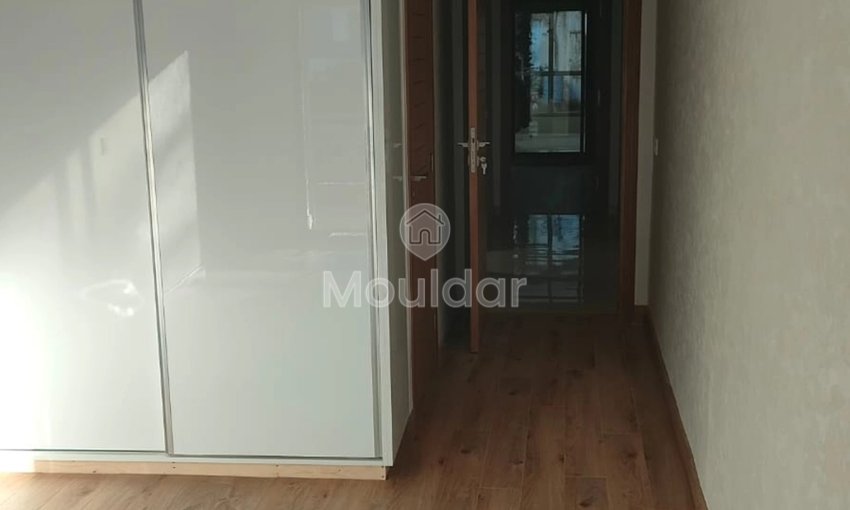 Apartamento espaçoso à venda em Casablanca - 3 quartos e terraço - view 5