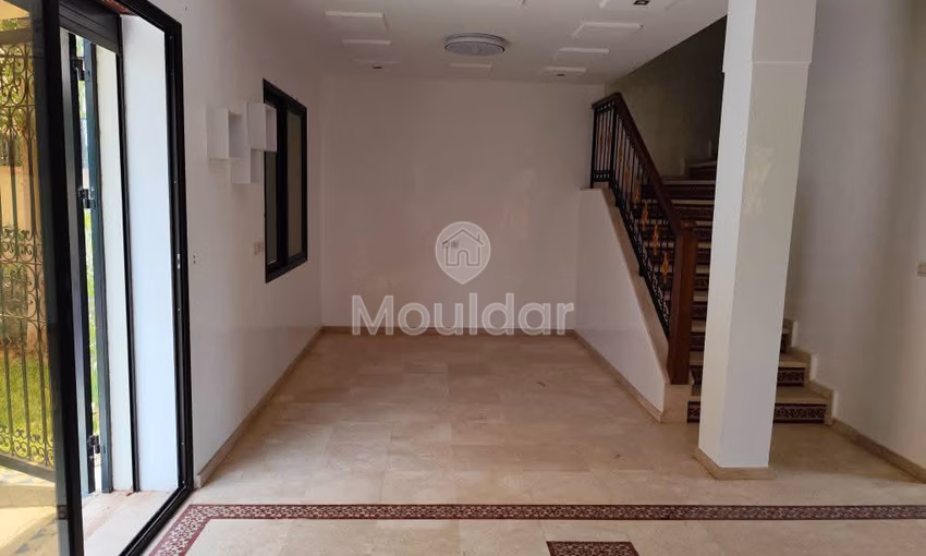 Villa de Luxe à Marrakech : 4 Chambres avec Jardin Splendide Villa de Luxe à Marrakech : 4 Chambres avec Jardin Splendide