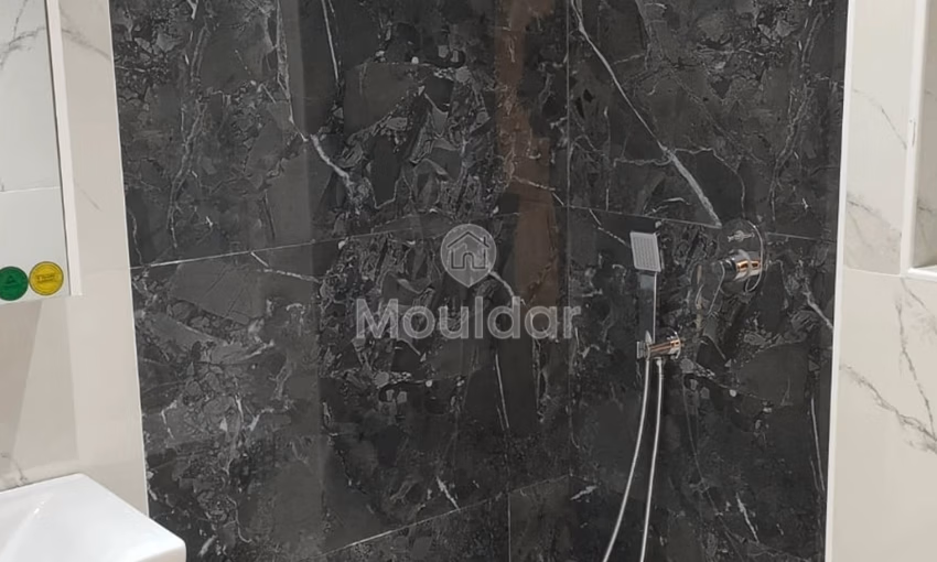 Appartement Spacieux à Vendre à Casablanca - 3 Chambres et Terrasse Appartement Spacieux à Vendre à Casablanca - 3 Chambres et Terrasse