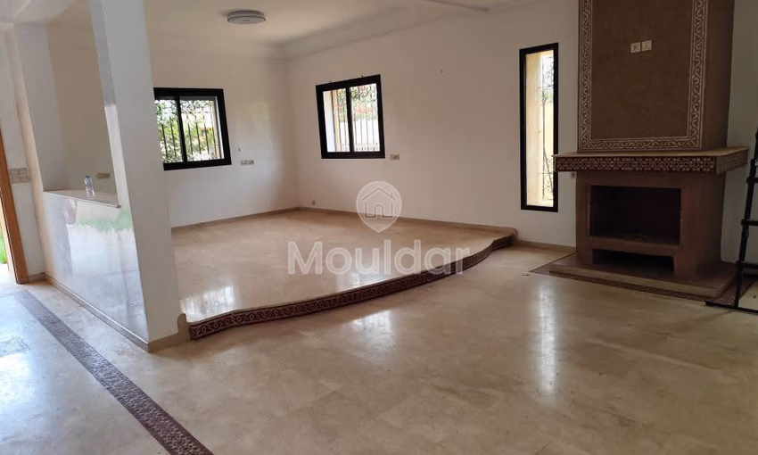 Villa de Luxe à Marrakech : 4 Chambres avec Jardin Splendide