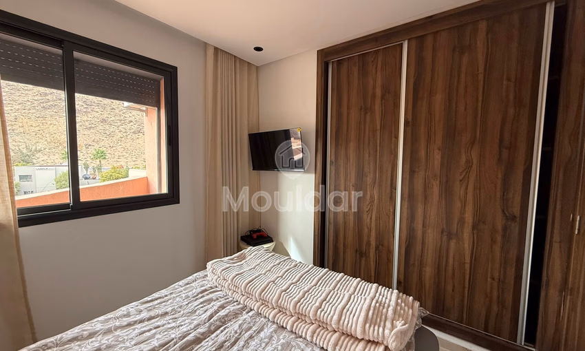 Appartement À Vendre: 2 Chambres, Sécurisé à Mers Sultan Appartement À Vendre: 2 Chambres, Sécurisé à Mers Sultan