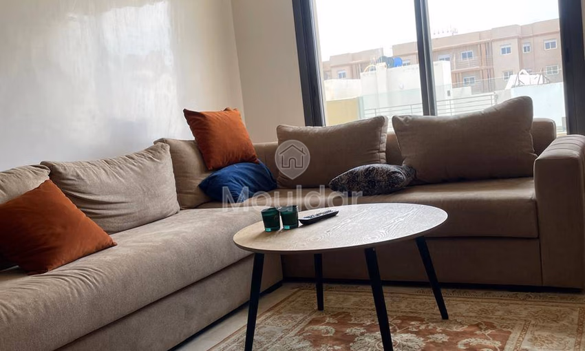 شقة للإيجار في دار بوعزة: الراحة والأمان