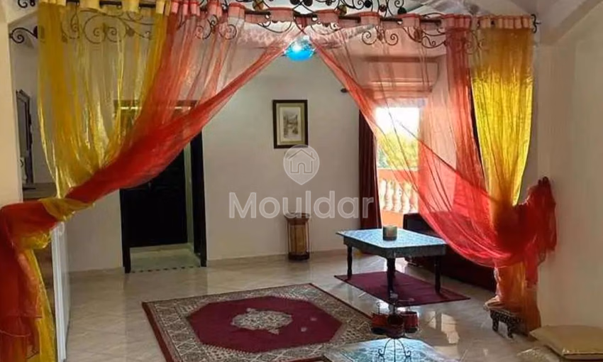 فيلا فاخرة في مراكش: 10 غرف مع حمام سباحة وحديقة فيلا فاخرة في مراكش: 10 غرف مع حمام سباحة وحديقة