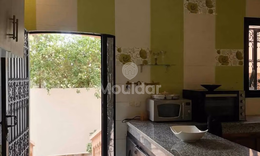 فيلا فاخرة في مراكش: 10 غرف مع حمام سباحة وحديقة فيلا فاخرة في مراكش: 10 غرف مع حمام سباحة وحديقة