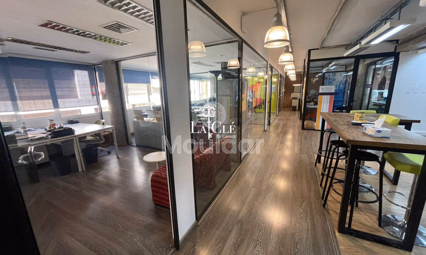 Office for Rent in Casablanca - Gauthier: 380 m² Air-Conditioned Office for Rent in Casablanca - Gauthier: 380 m² Air-Conditioned
