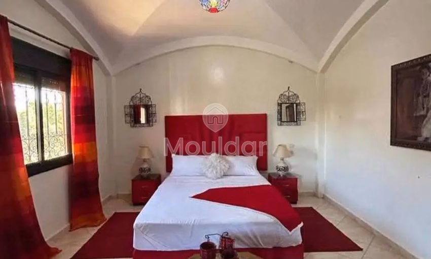 فيلا فاخرة في مراكش: 10 غرف مع حمام سباحة وحديقة فيلا فاخرة في مراكش: 10 غرف مع حمام سباحة وحديقة