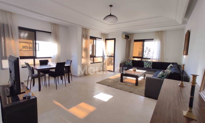 Appartement à Louer à Aïn Diab : Ambiance Moderne et Confort