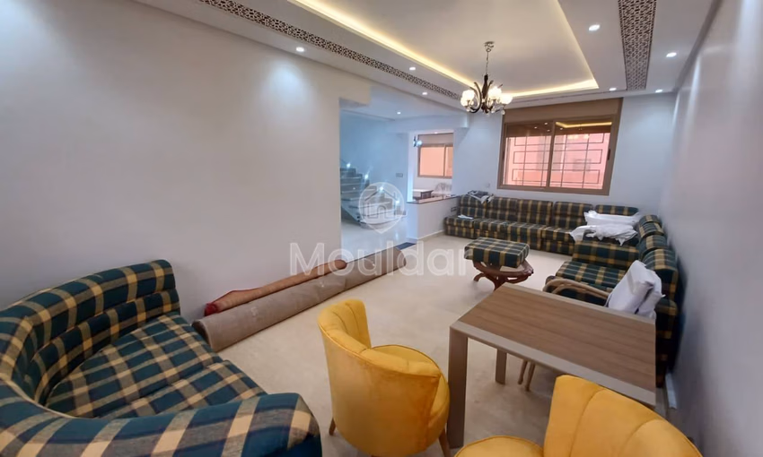 Villa Élégante à Tamensourt : 4 Chambres avec Jardin