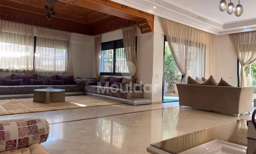 Villa de Luxe à Marrakech : 5 Chambres avec Piscine Villa de Luxe à Marrakech : 5 Chambres avec Piscine