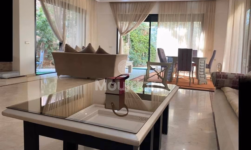 Villa de Luxe à Marrakech : 5 Chambres avec Piscine Villa de Luxe à Marrakech : 5 Chambres avec Piscine