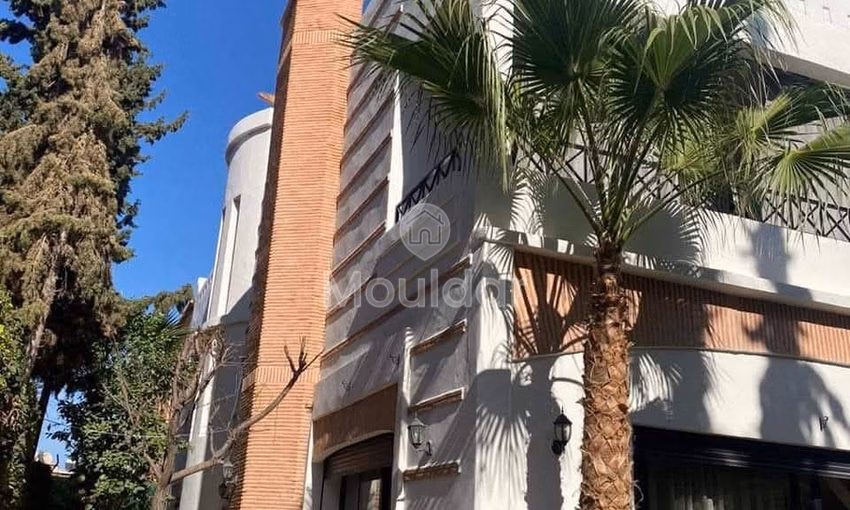 Villa de Luxe à Marrakech : 5 Chambres avec Piscine Villa de Luxe à Marrakech : 5 Chambres avec Piscine