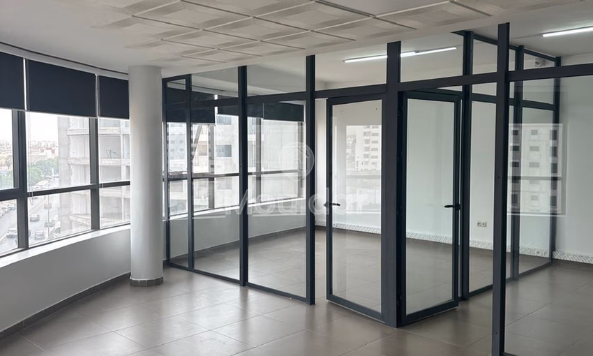 Bureau à Louer à Agadir - 130m² avec Ascenseur Bureau à Louer à Agadir - 130m² avec Ascenseur
